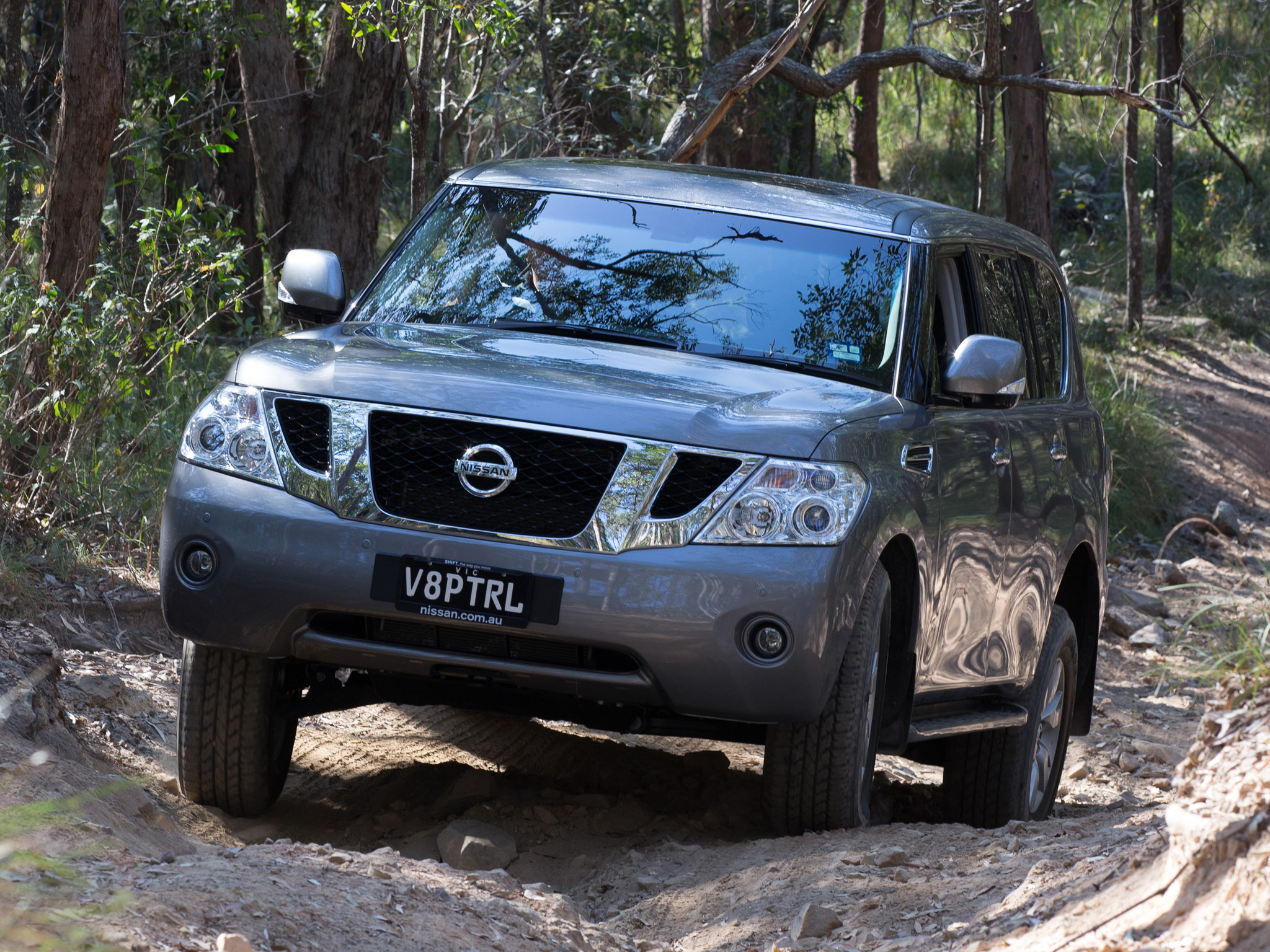 Nissan patrol фото