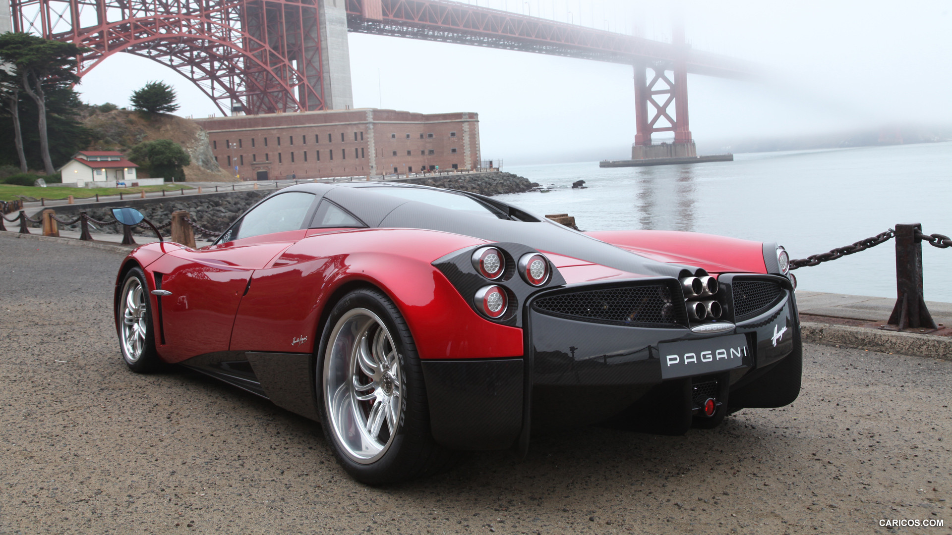 Pagani Huayra Roadster 2012