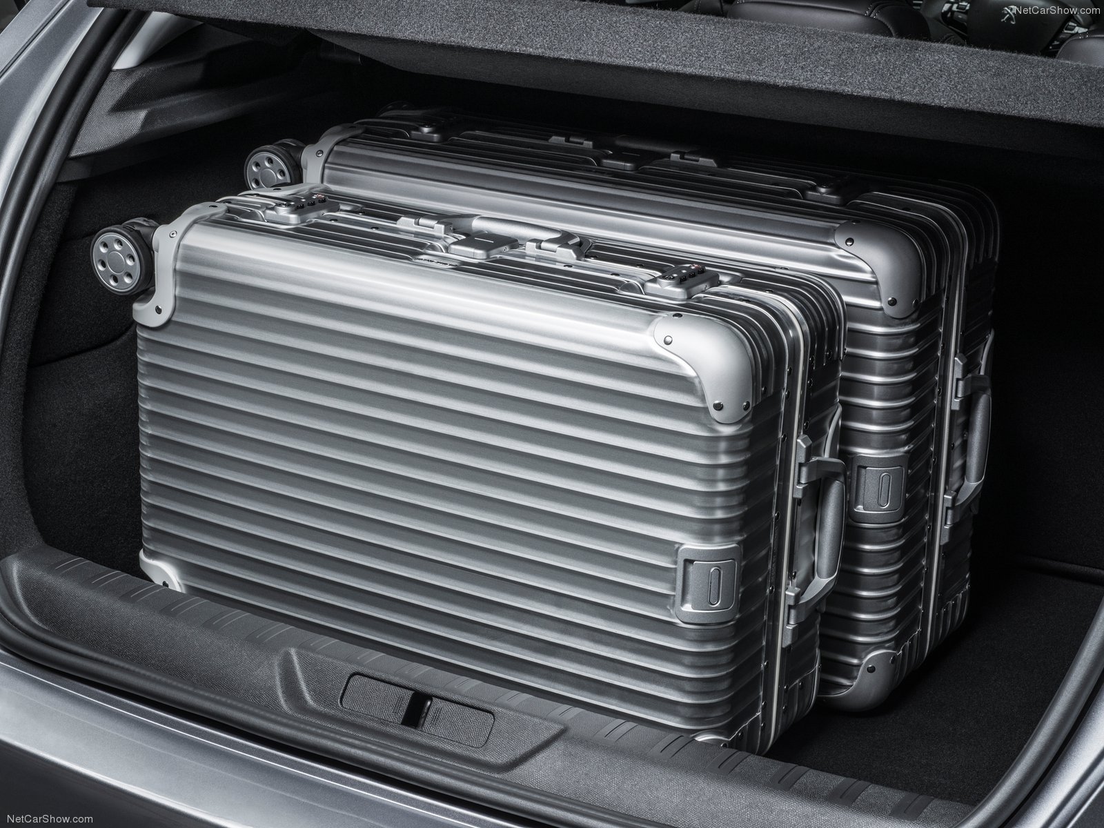 Peugeot 308 Trunk