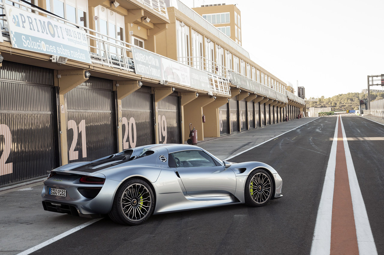 Порше 918 Spyder в Дубае