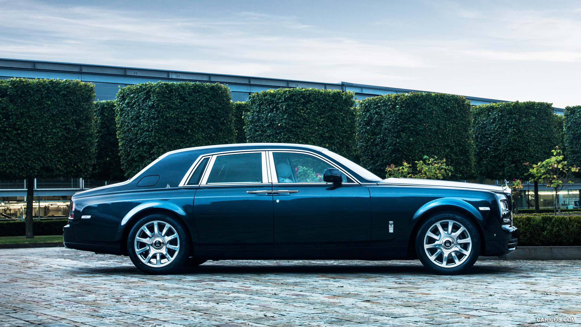 Rolls Royce Phantom 2014