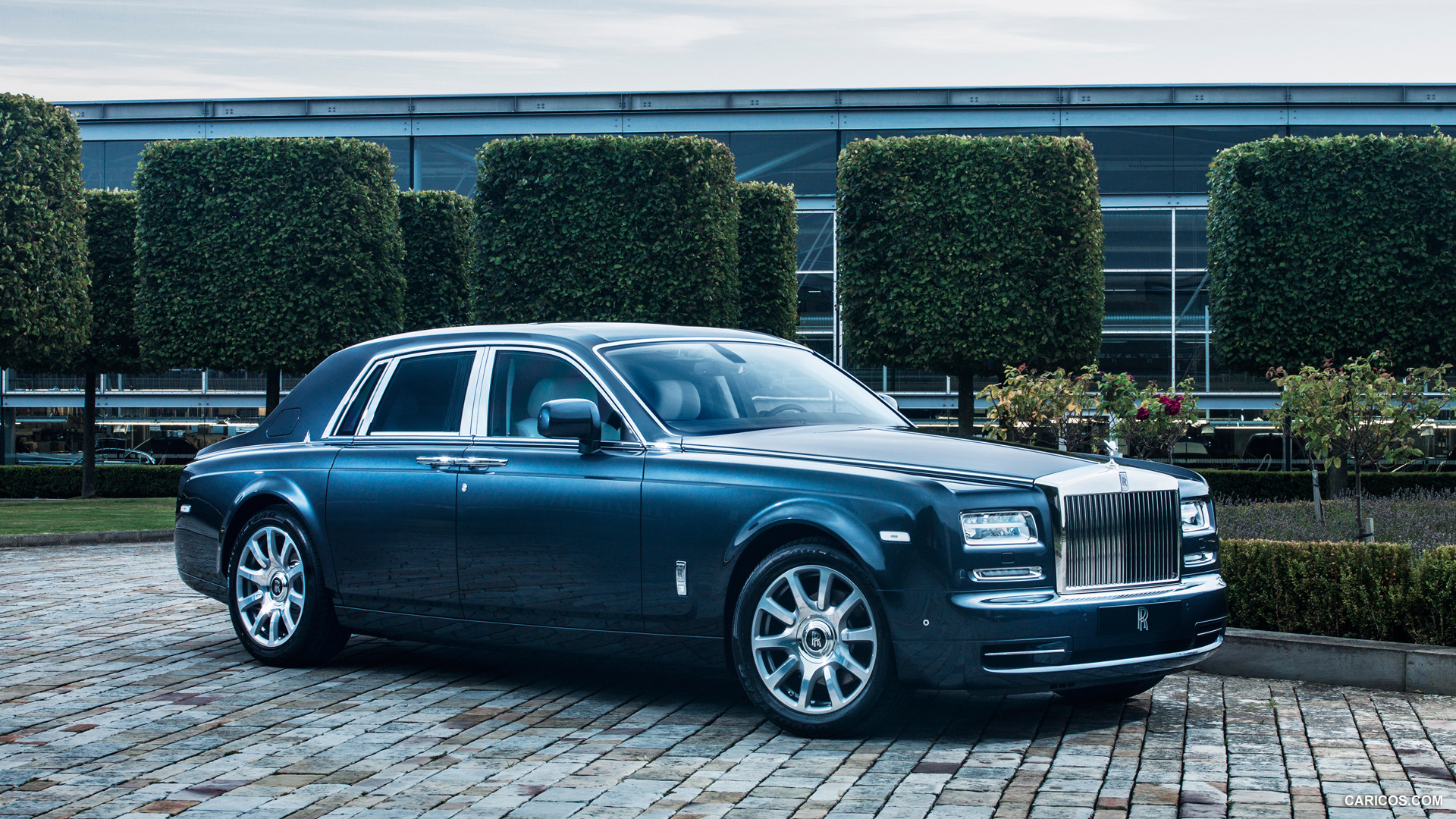 Фото rolls royce phantom