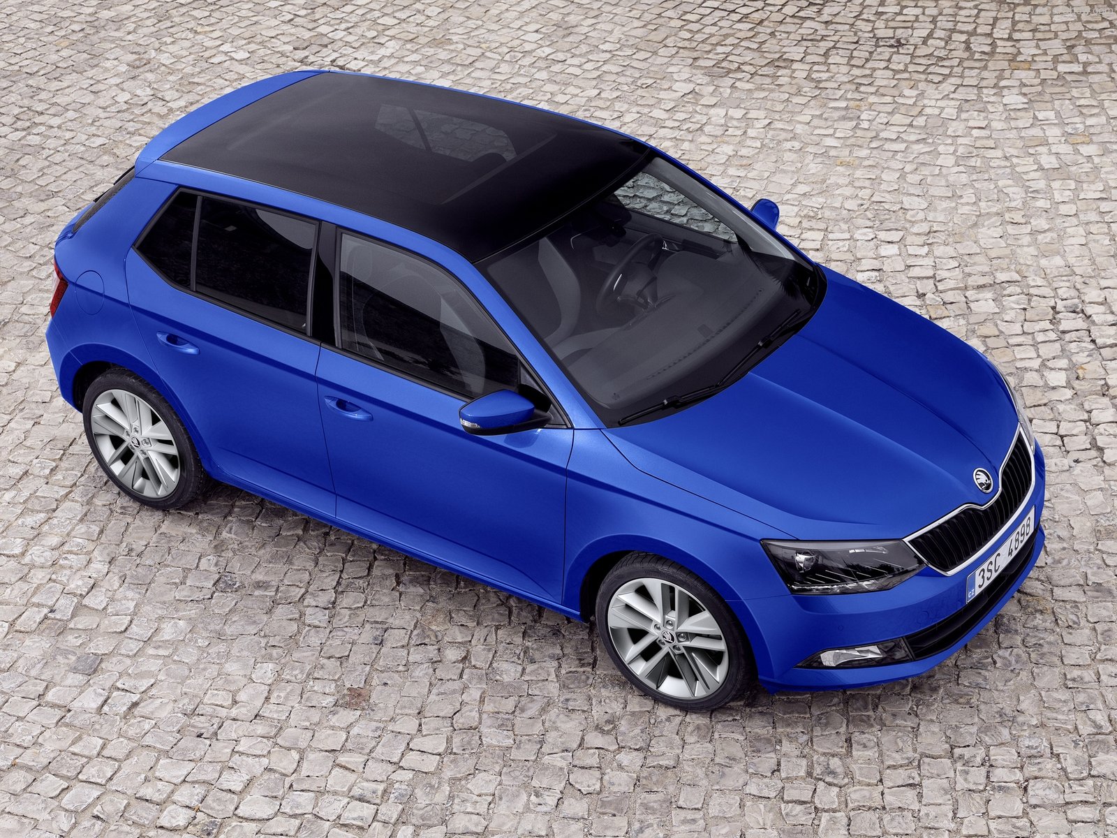 Skoda fabia фото