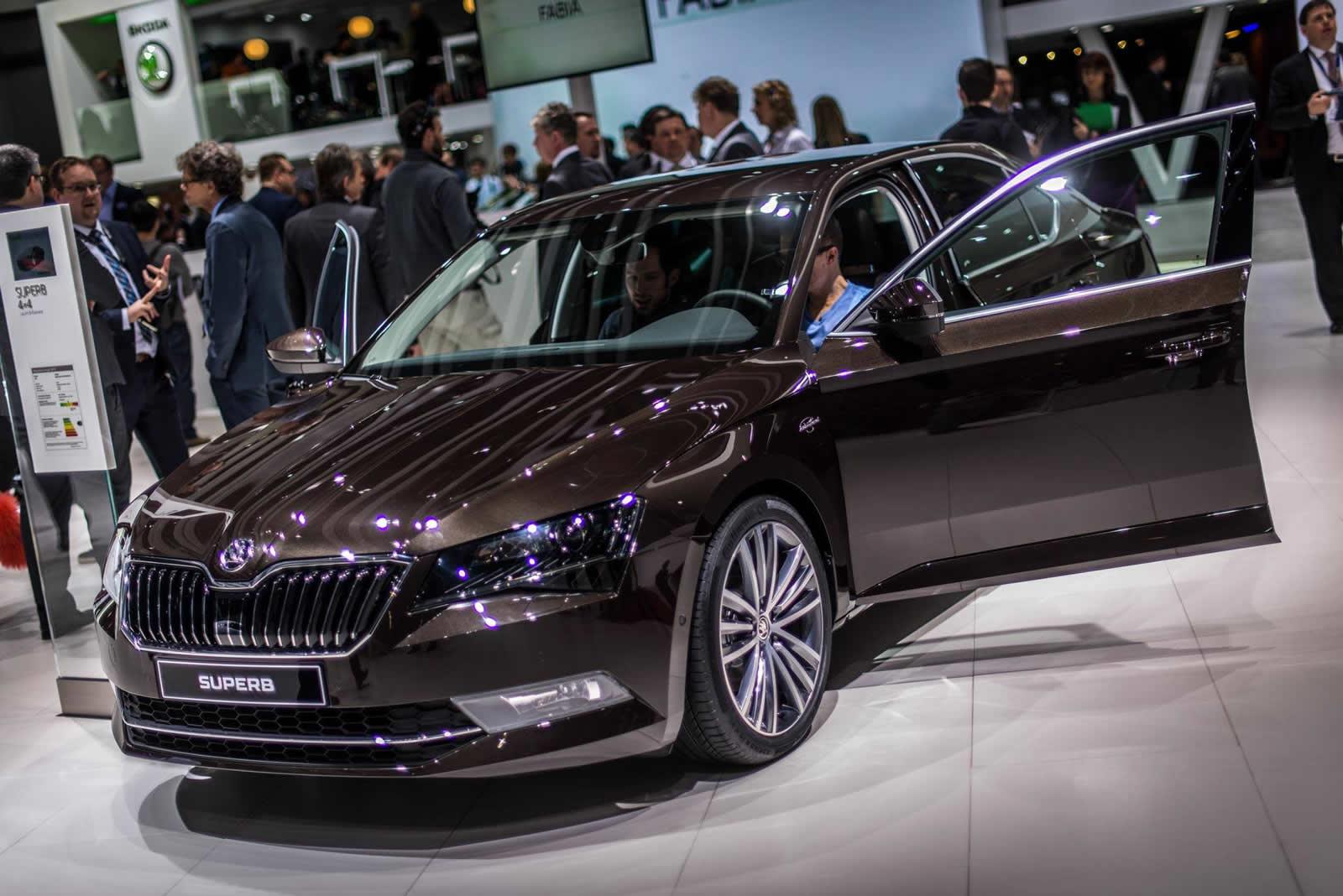 Skoda superb фото