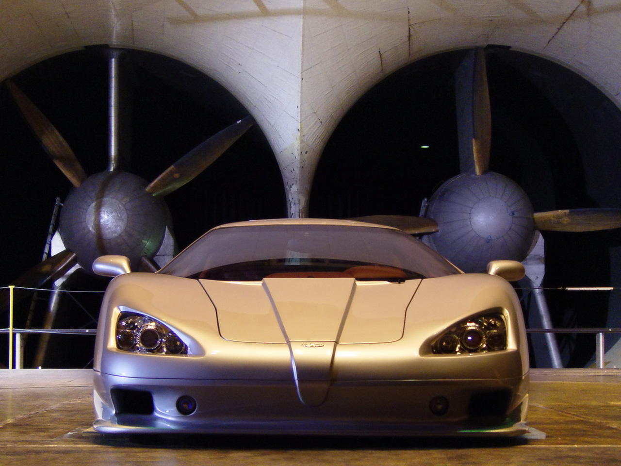 Макс скорость SSC Ultimate Aero