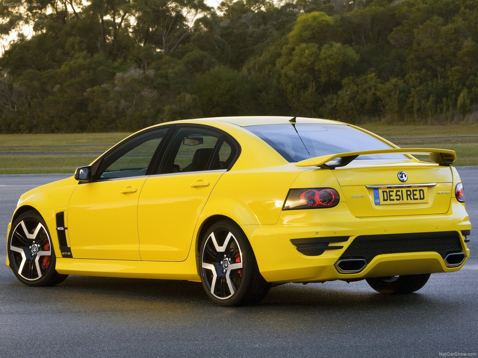 Vauxhall Monaro vxr8