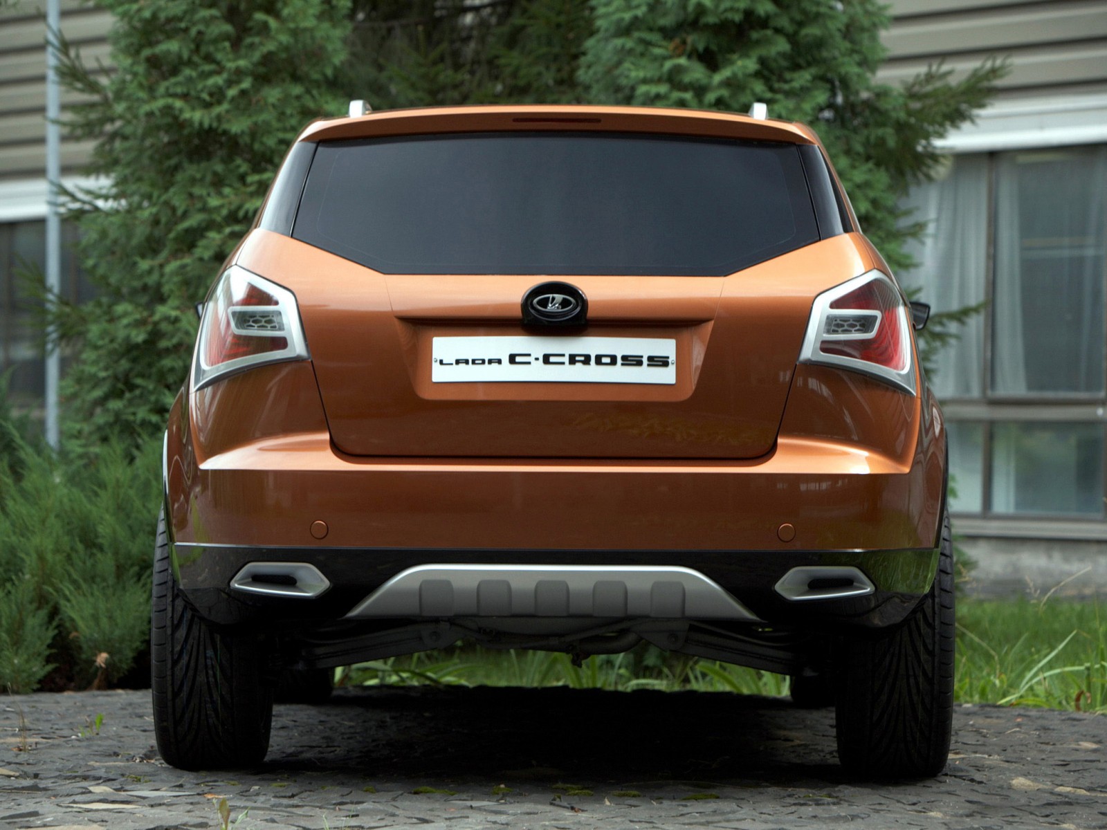 Lada c Cross 2015