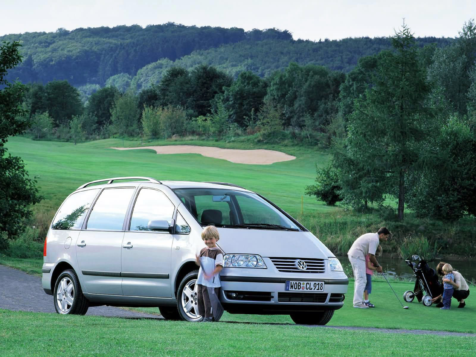 Vw sharan. Фольксваген Шаран 2000. Фольксваген Шаран 1 поколение. Фольксваген Шаран 4 поколение. Фольксваген Шаран 2000 года.