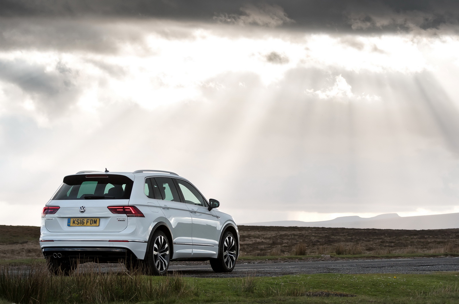 Volkswagen Tiguan 2016 White