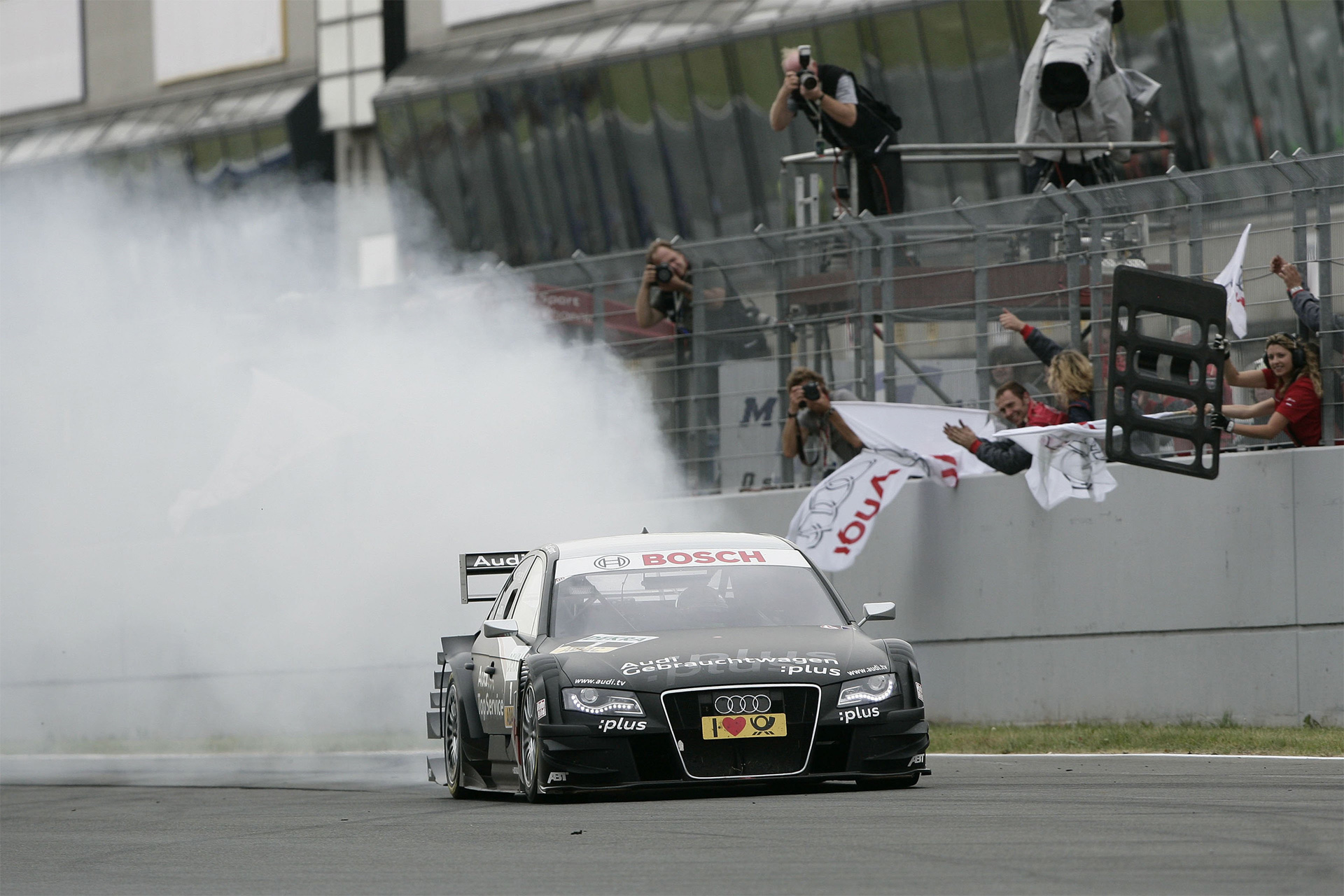 Audi A4 DTM фото