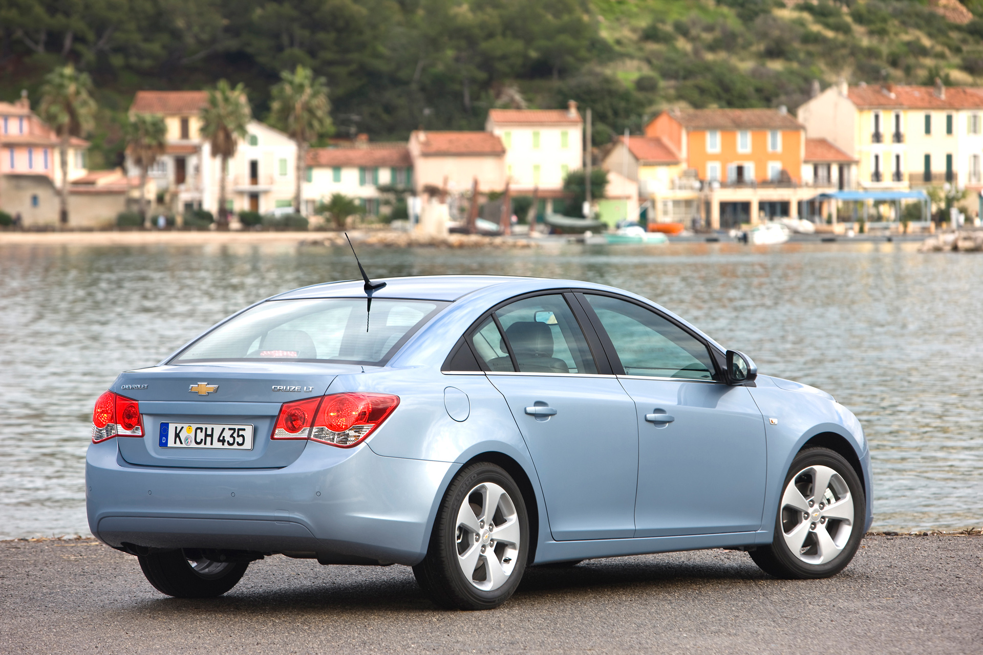 Chevrolet Cruze фото