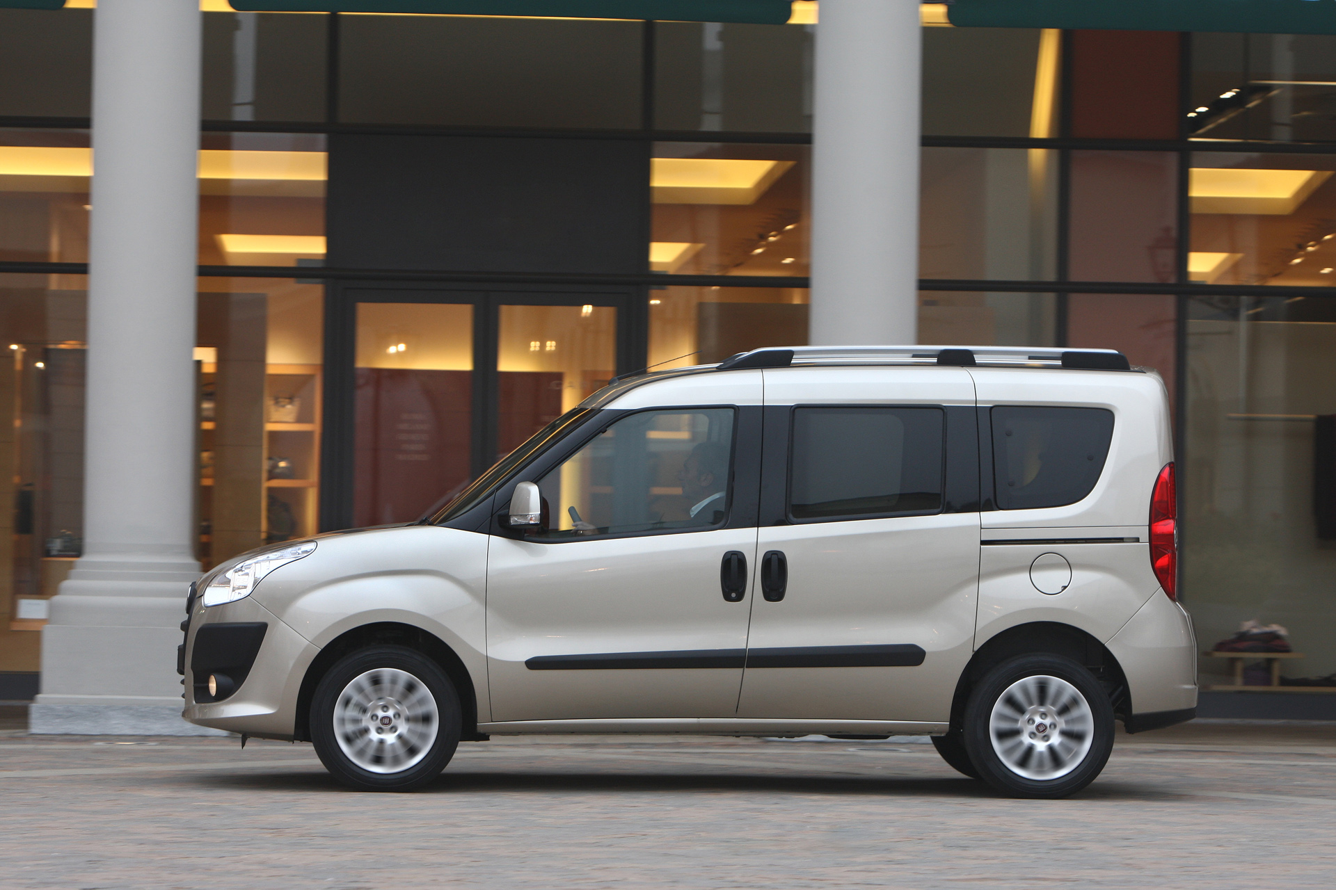 Fiat Doblo фото