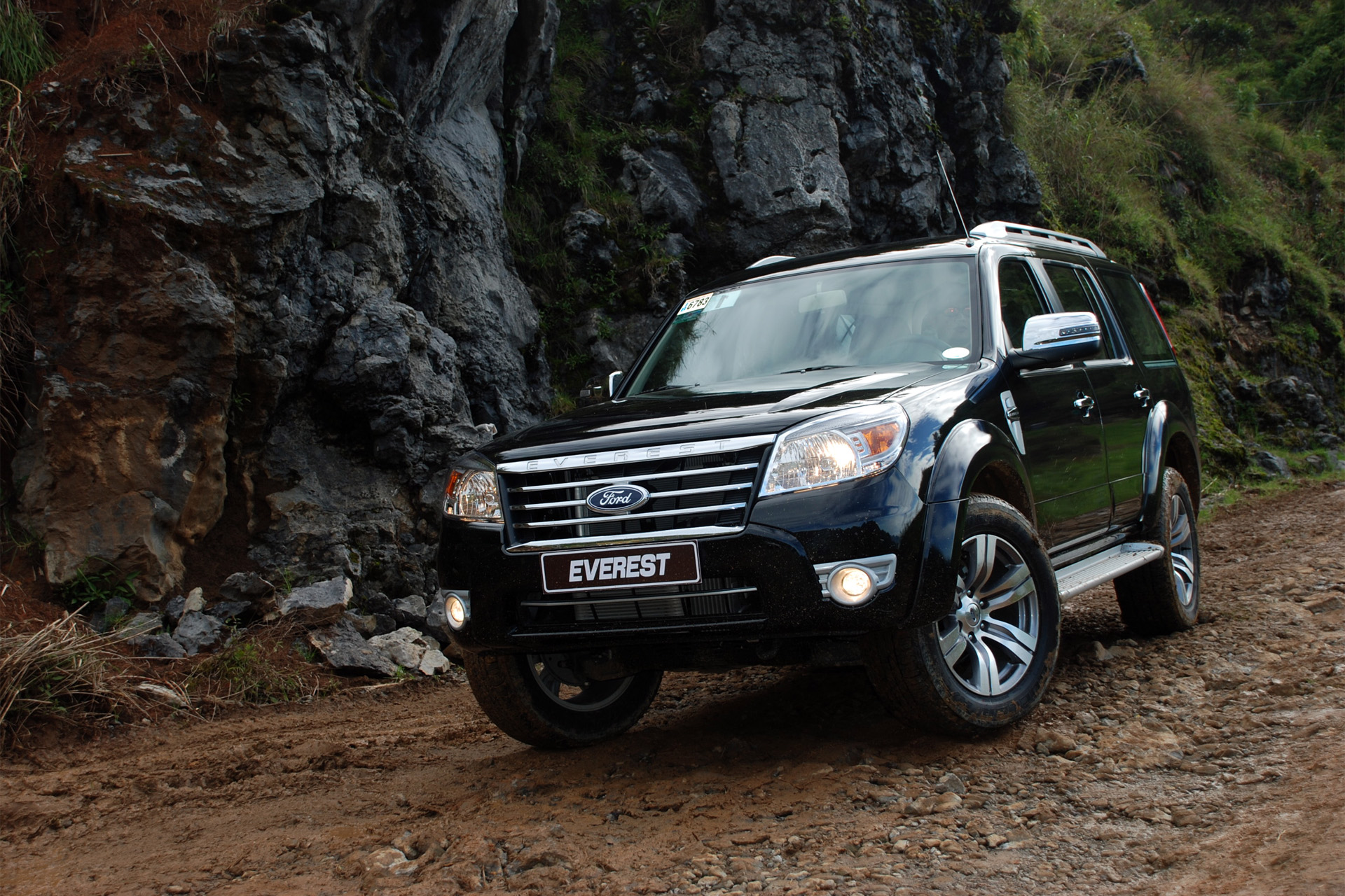 Ford Everest фото