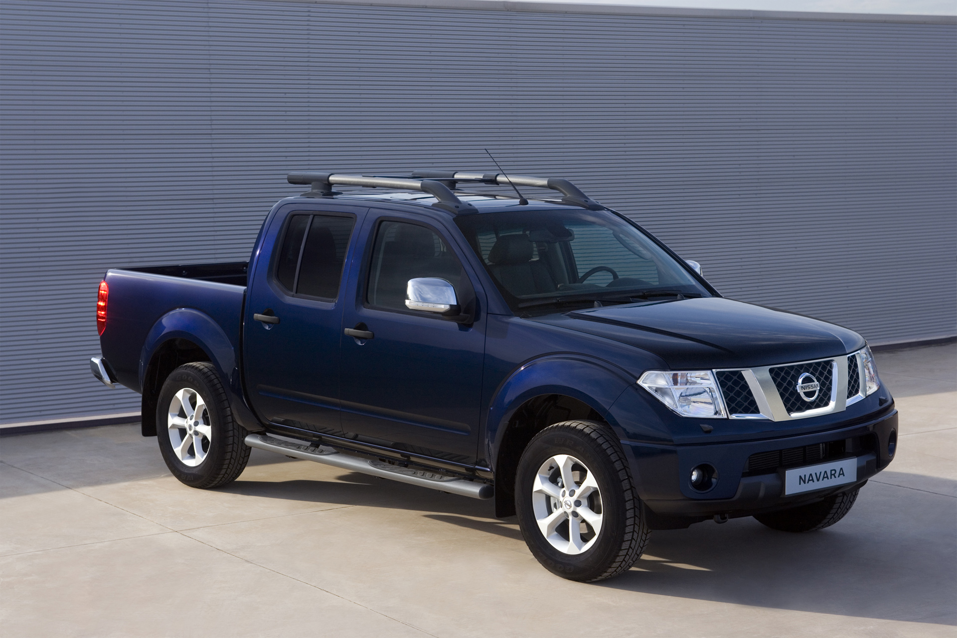 Nissan Navara фото