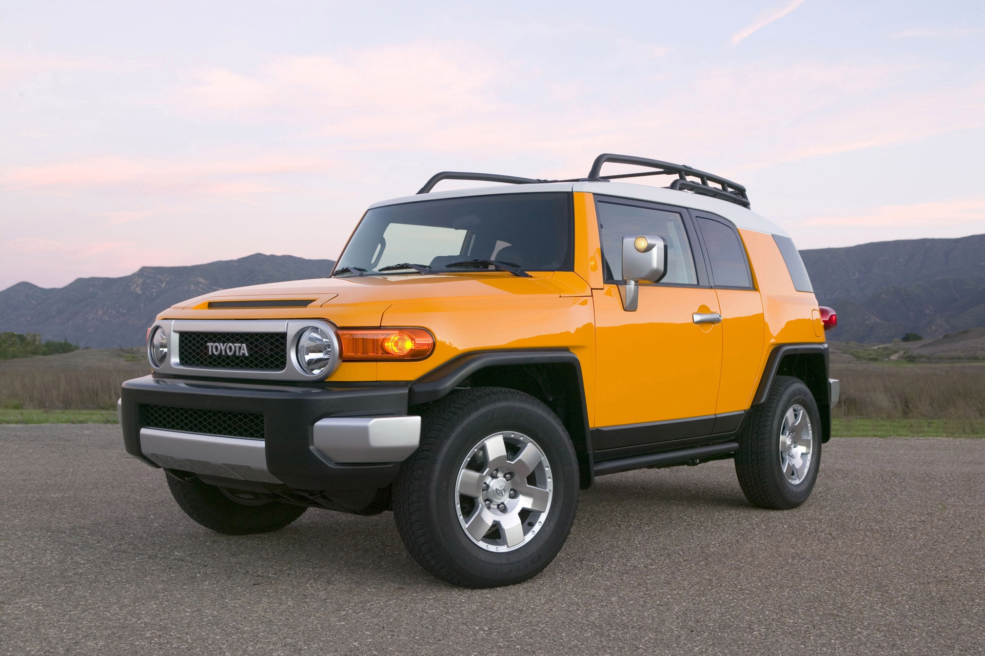 Toyota FJ Cruiser фото