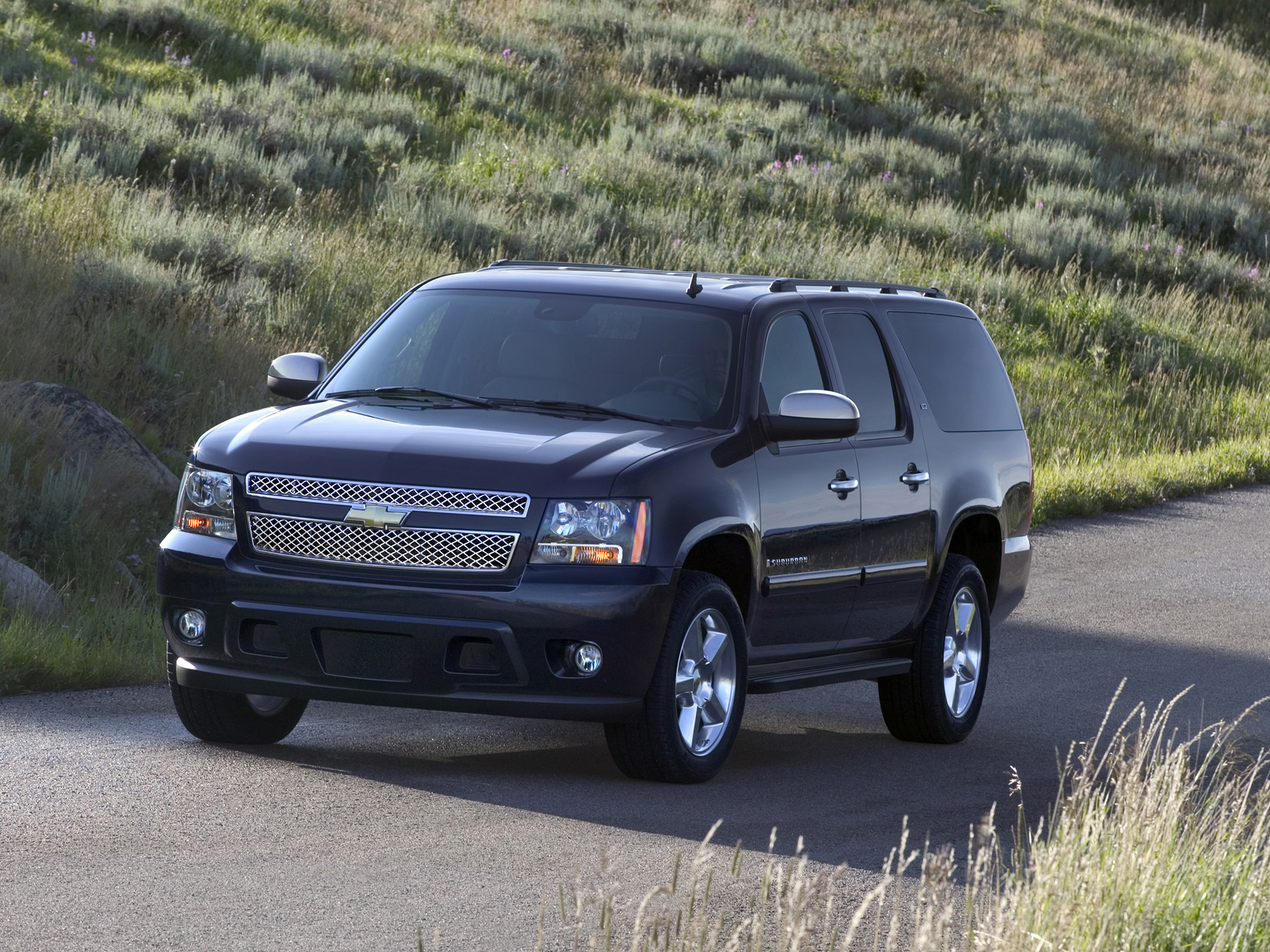 Chevrolet Suburban фото