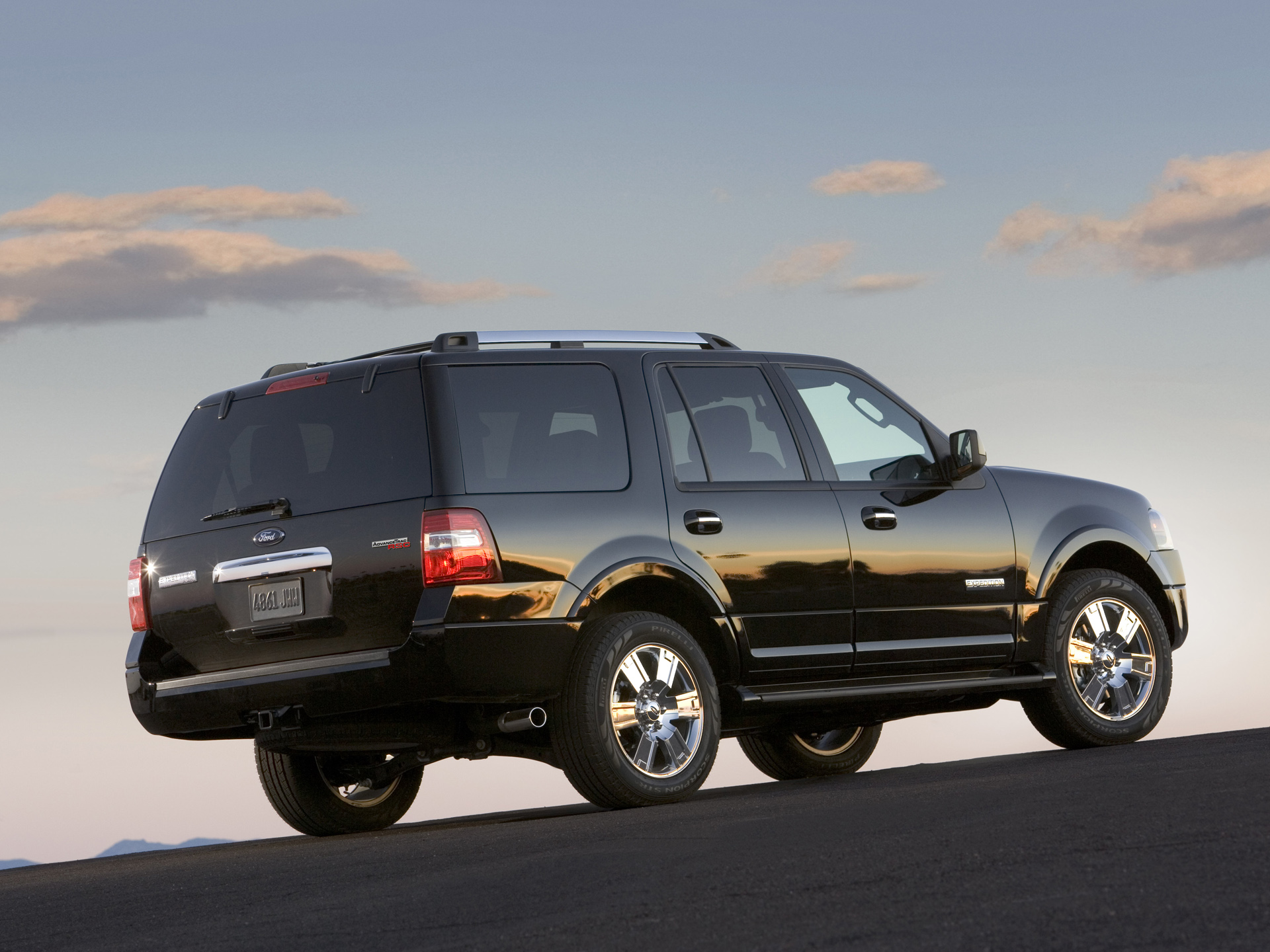 Ford Expedition фото