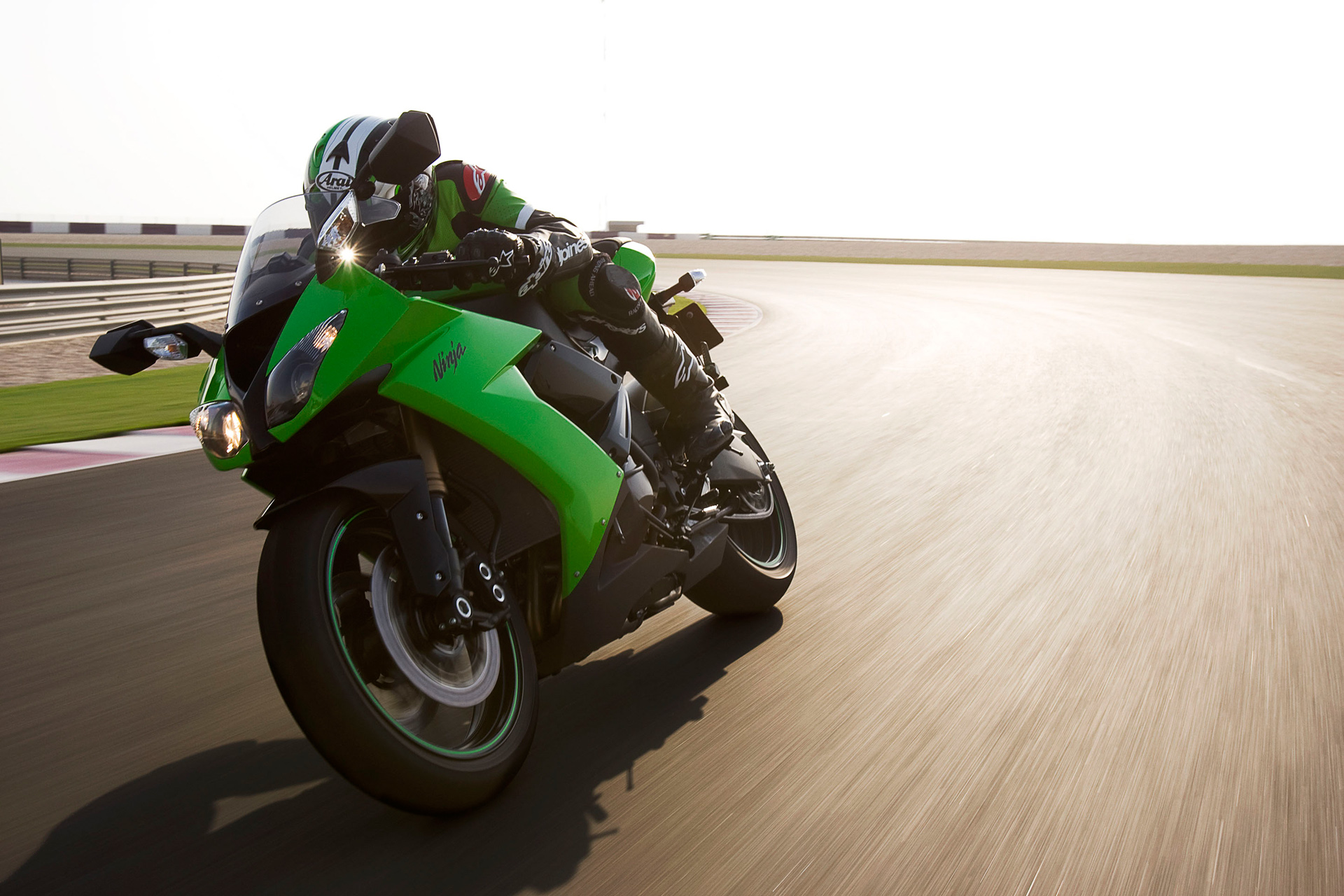 Kawasaki ZX-10R Ninja фото