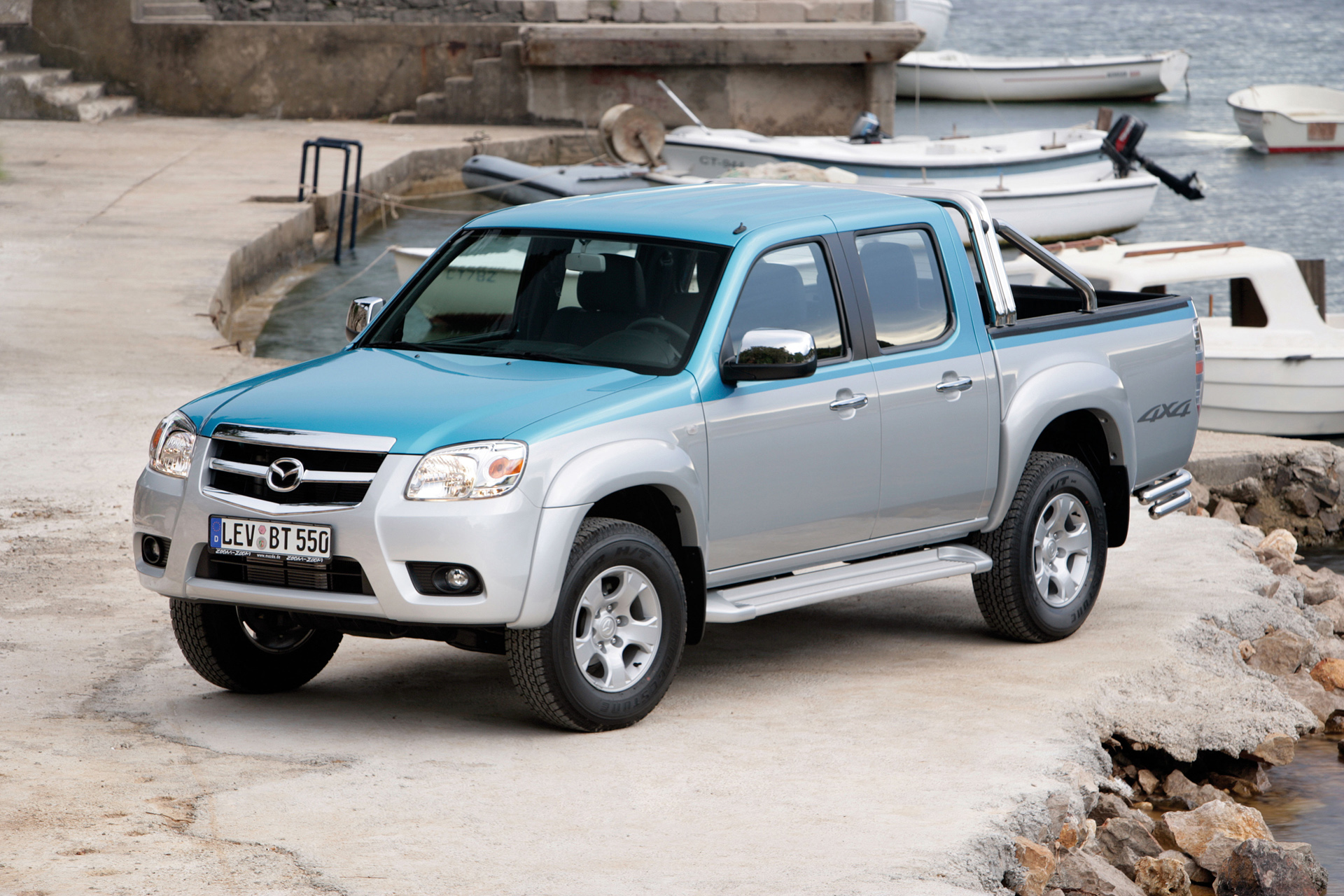 Mazda BT-50 фото