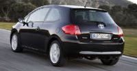 Toyota Auris подешевеет на 700 евро