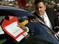 Продажи автомобилей в США упадут до уровня 1994 года