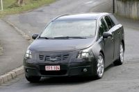 Toyota Avensis появится в двух кузовах