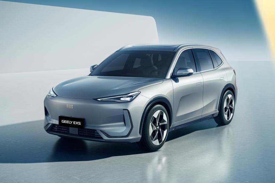 В России запущены продажи электрокроссовера Geely EX5