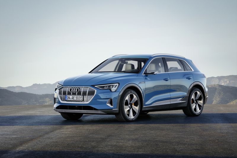 Электричеством теперь управляет Audi: мировая премьера Audi e-tron