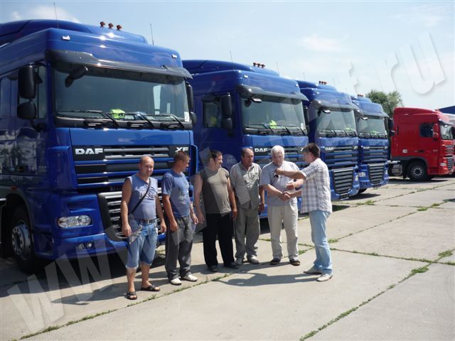 VH-DAF в очередной раз передает ключи.