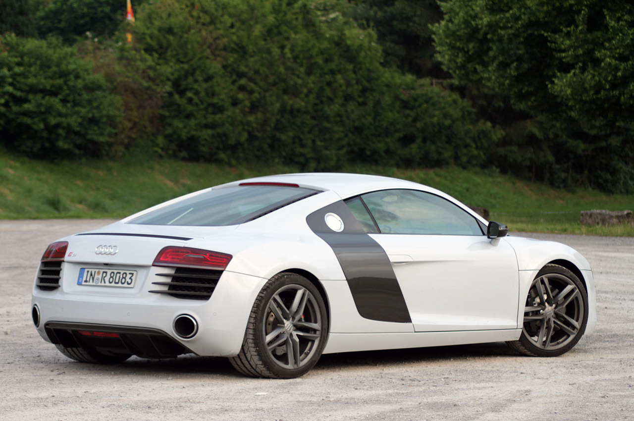 Audi r8 v10 2020. Audi r8 2012. Audi спорткар r8. Audi r8. Audi r8 (type 42).